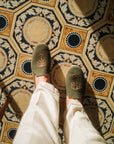 Palm Smoking Slipper